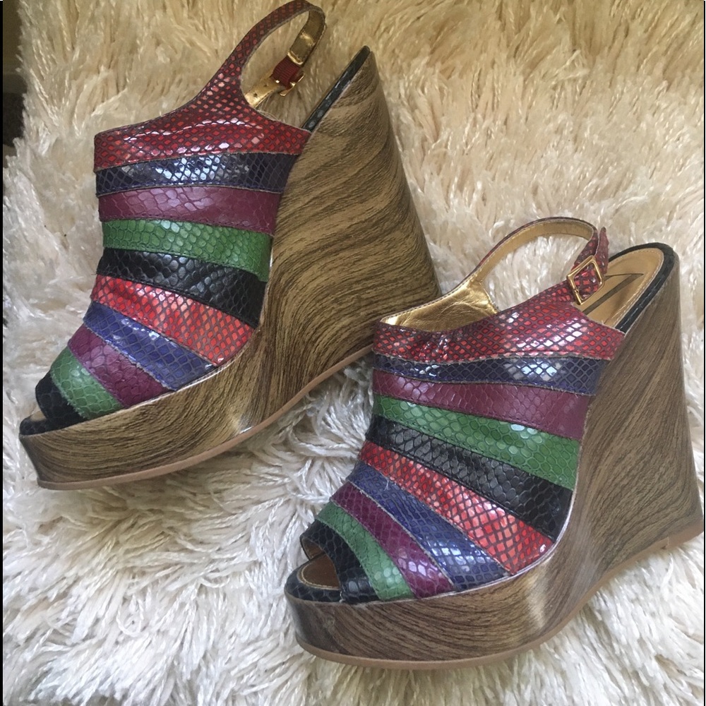 Size 9 Sergio Zelcer multicolor platform sandals